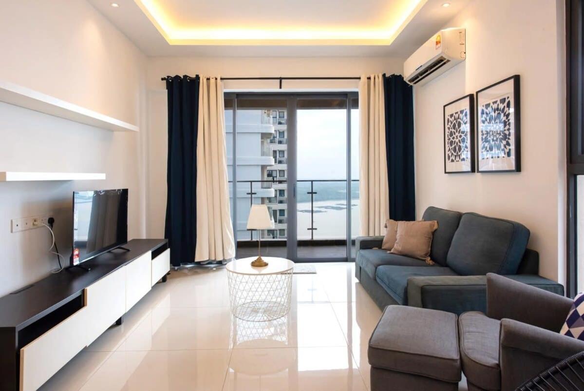 ג'והור בהרו Comfy 3Br Apt In Danga Bay Free Parking Sea View מראה חיצוני תמונה