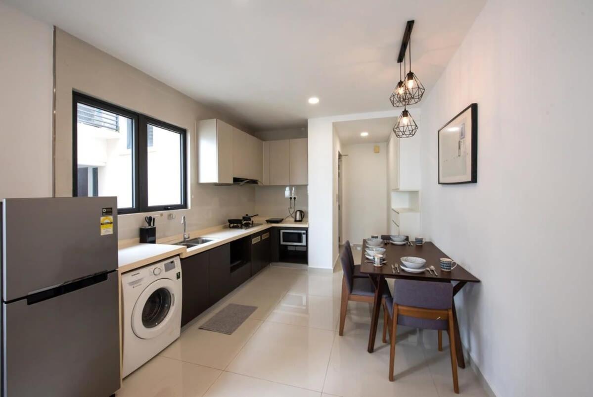 ג'והור בהרו Comfy 3Br Apt In Danga Bay Free Parking Sea View מראה חיצוני תמונה